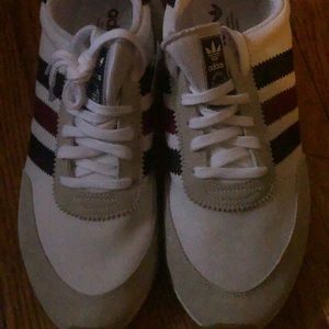 Men’s Adidas I-5923 size 10.5